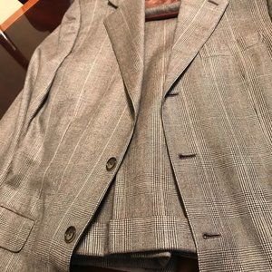 Brioni Cashmere 2 Piece Suit